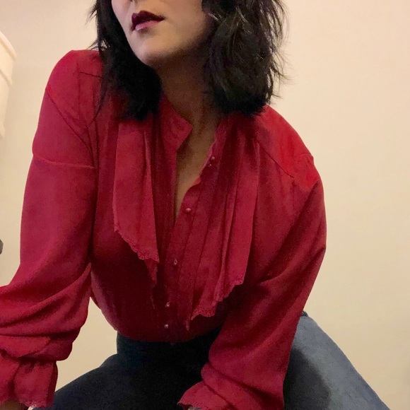 Meet your Posher, Gillian - Picture 1 of 1